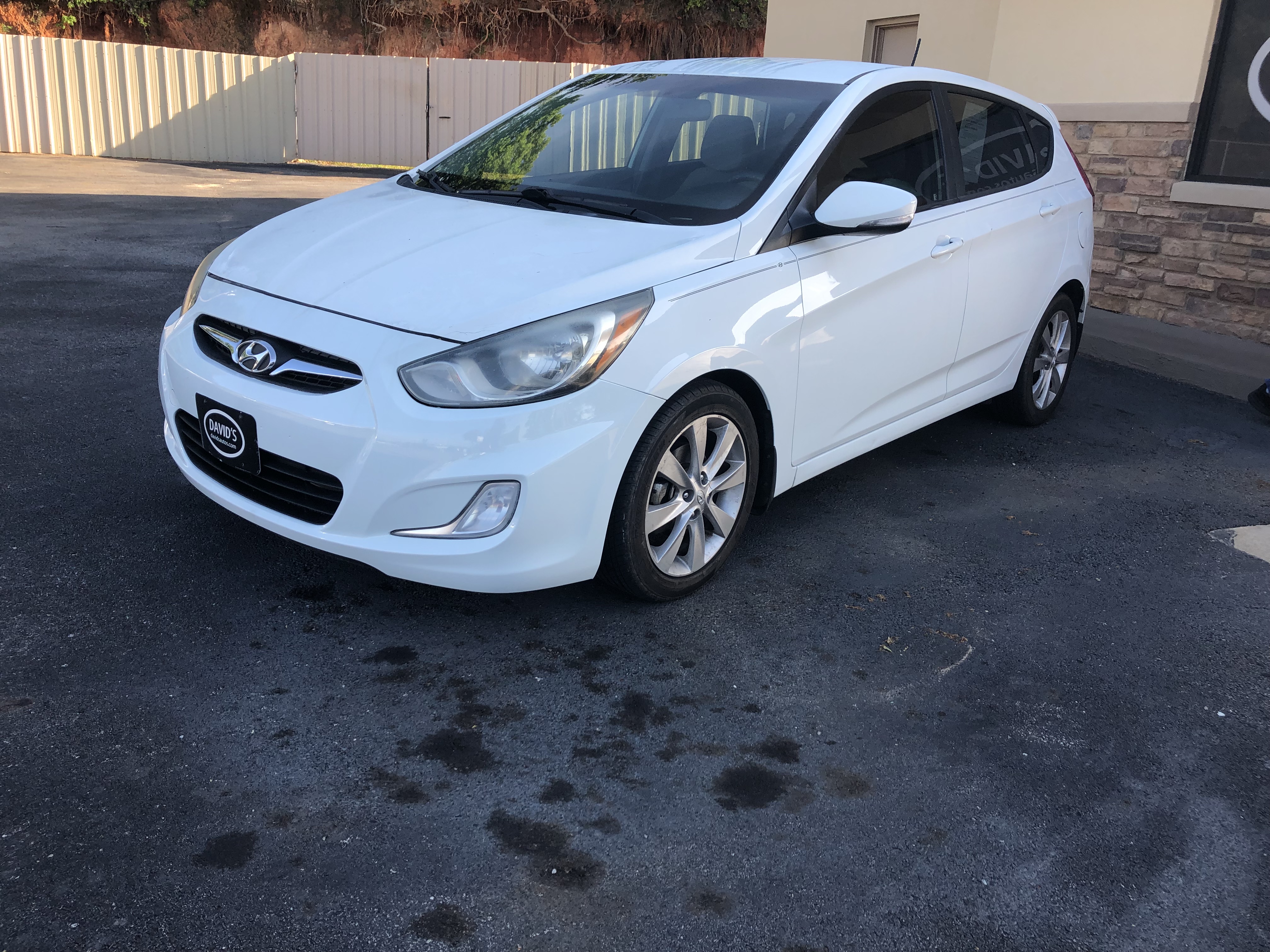 Hyundai Of Longview >> David's Auto Sales :: David's Auto Sales - 2013 Hyundai Accent SE 5-Door Hyundai Of Longview >> David's Auto Sales :: David's Auto Sales - 2013 Hyundai Accent SE 5-Door
