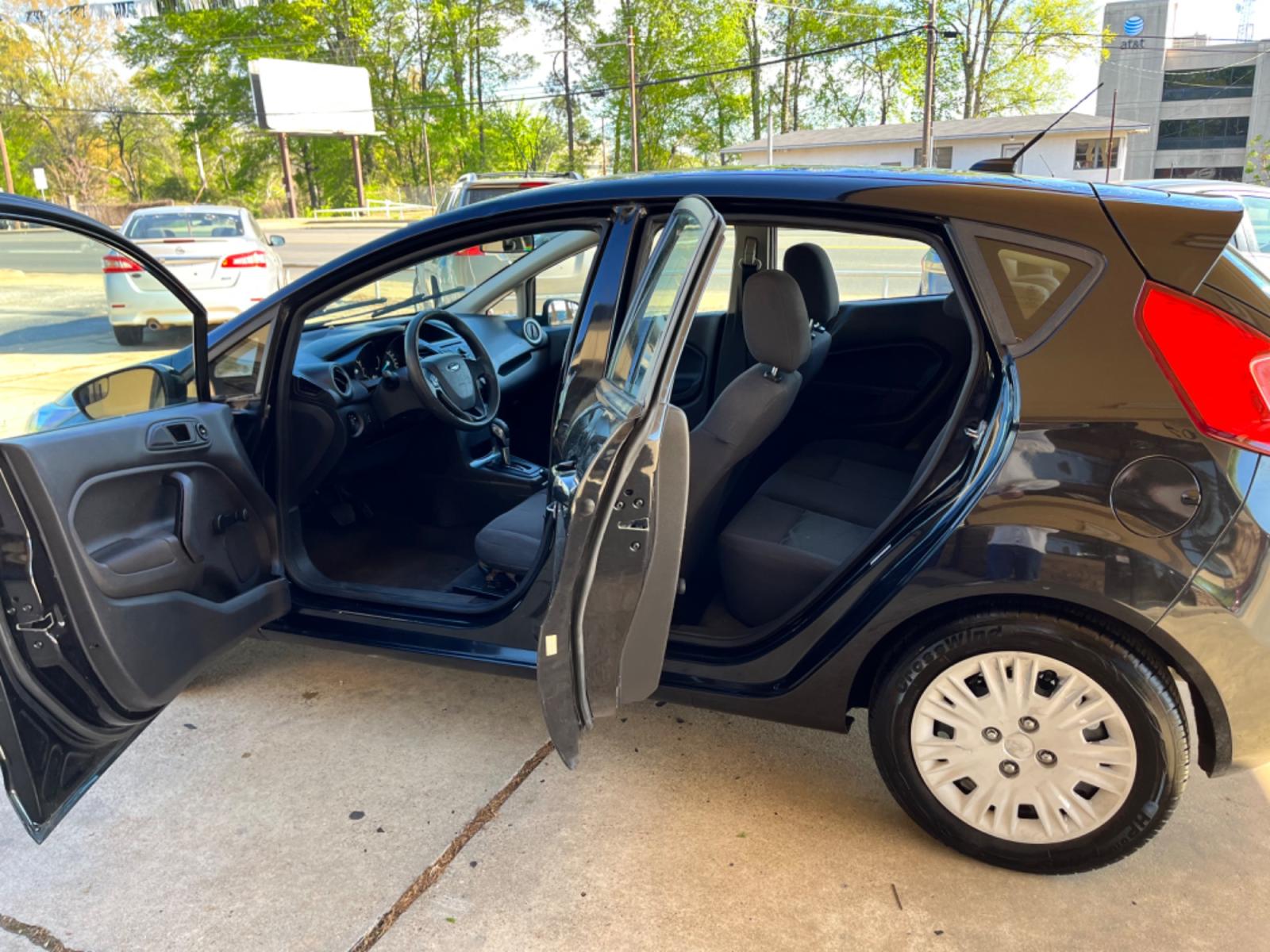 2014 Ford Fiesta S Hatchback (3FADP4TJ2EM) with an 1.6L L4 DOHC 16V engine, located at 307 West Marshall Avenue, Longview, TX, 75601, (903) 753-3091, 32.500828, -94.742577 - Photo #4