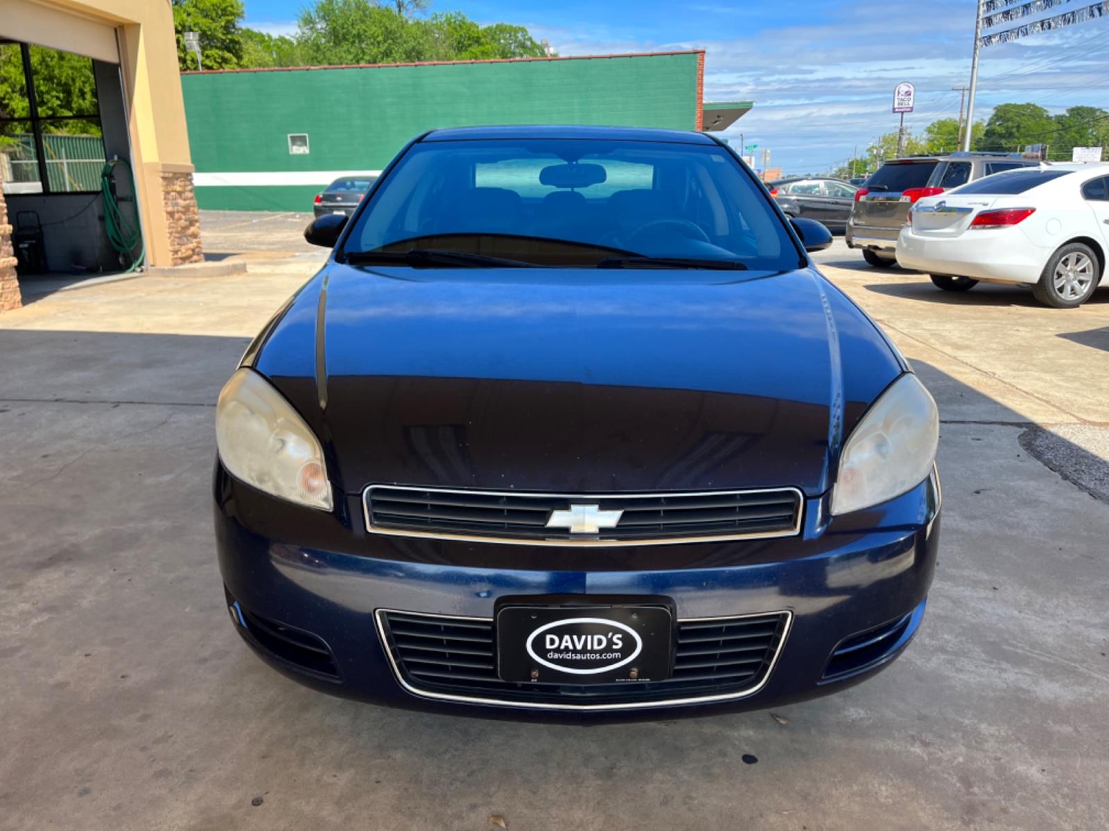 2008 BLUE Chevrolet Impala LS (2G1WB58K181) with an 3.5L V6 OHV 16V FFV engine, 4-Speed Automatic Overdrive transmission, located at 307 West Marshall Avenue, Longview, TX, 75601, (903) 753-3091, 32.500828, -94.742577 - Photo #2