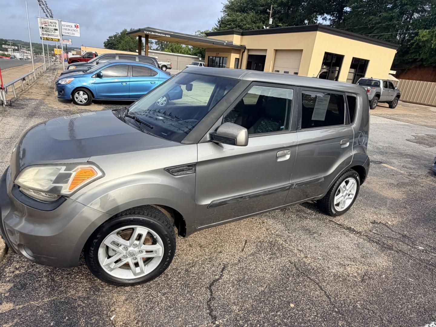 2010 GREEN Kia Soul (KNDJT2A21A7) , located at 307 West Marshall Avenue, Longview, TX, 75601, (903) 753-3091, 32.500828, -94.742577- Photo#1