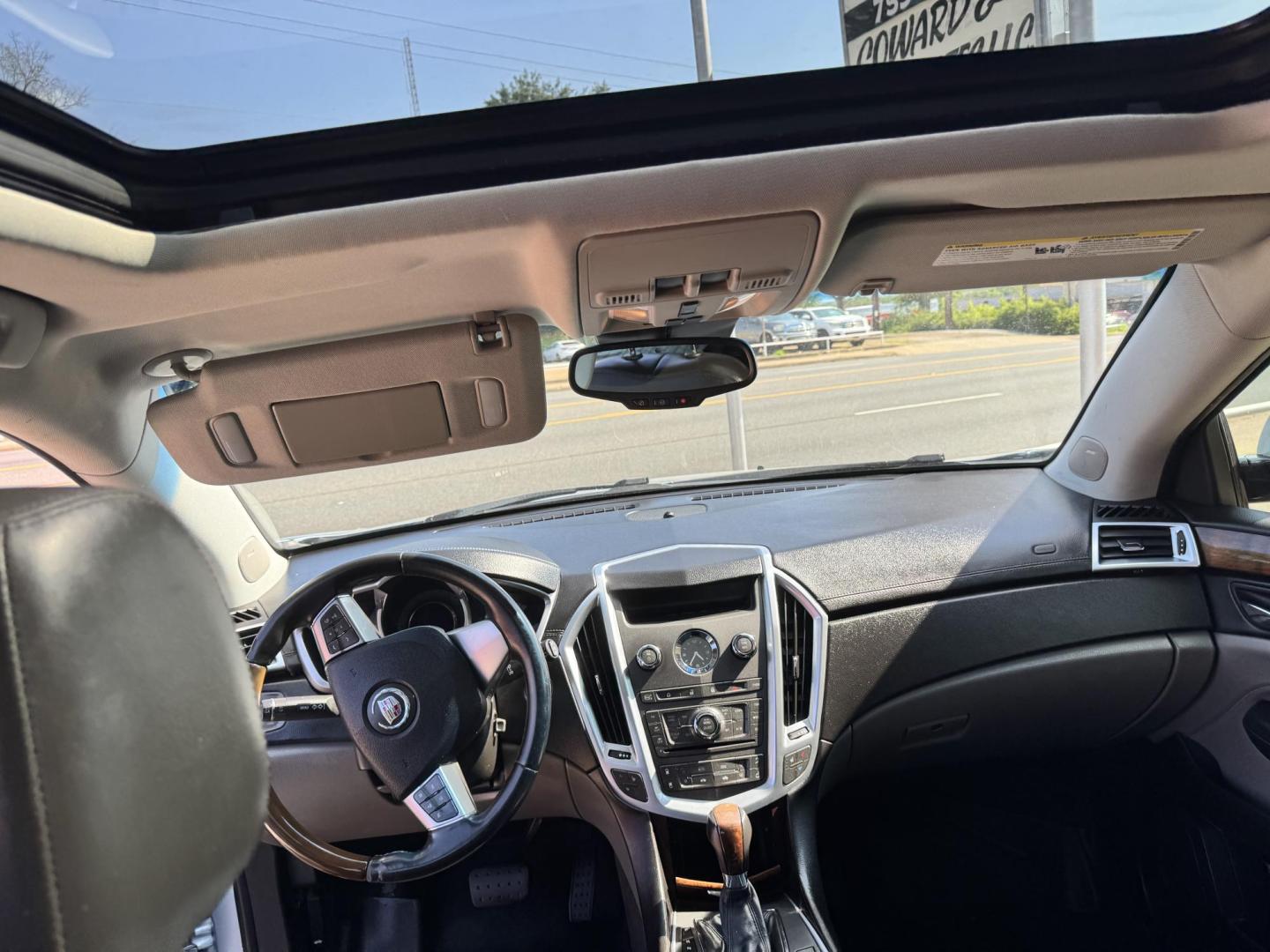 2011 BLUE Cadillac SRX Luxury Collection (3GYFNAEY3BS) with an 3.0L V6 DOHC 24V engine, 6-Speed Automatic transmission, located at 307 West Marshall Avenue, Longview, TX, 75601, (903) 753-3091, 32.500828, -94.742577 - Photo#6