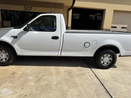 2003 Ford F-150 XL Long Bed 2WD