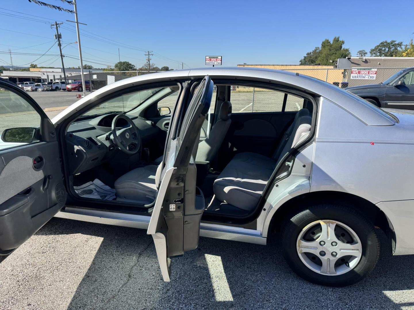 2005 SILVER Saturn ION Sedan 1 (1G8AG52F65Z) with an 2.2L L4 DOHC 16V engine, 4-Speed Automatic transmission, located at 307 West Marshall Avenue, Longview, TX, 75601, (903) 753-3091, 32.500828, -94.742577 - Photo#5