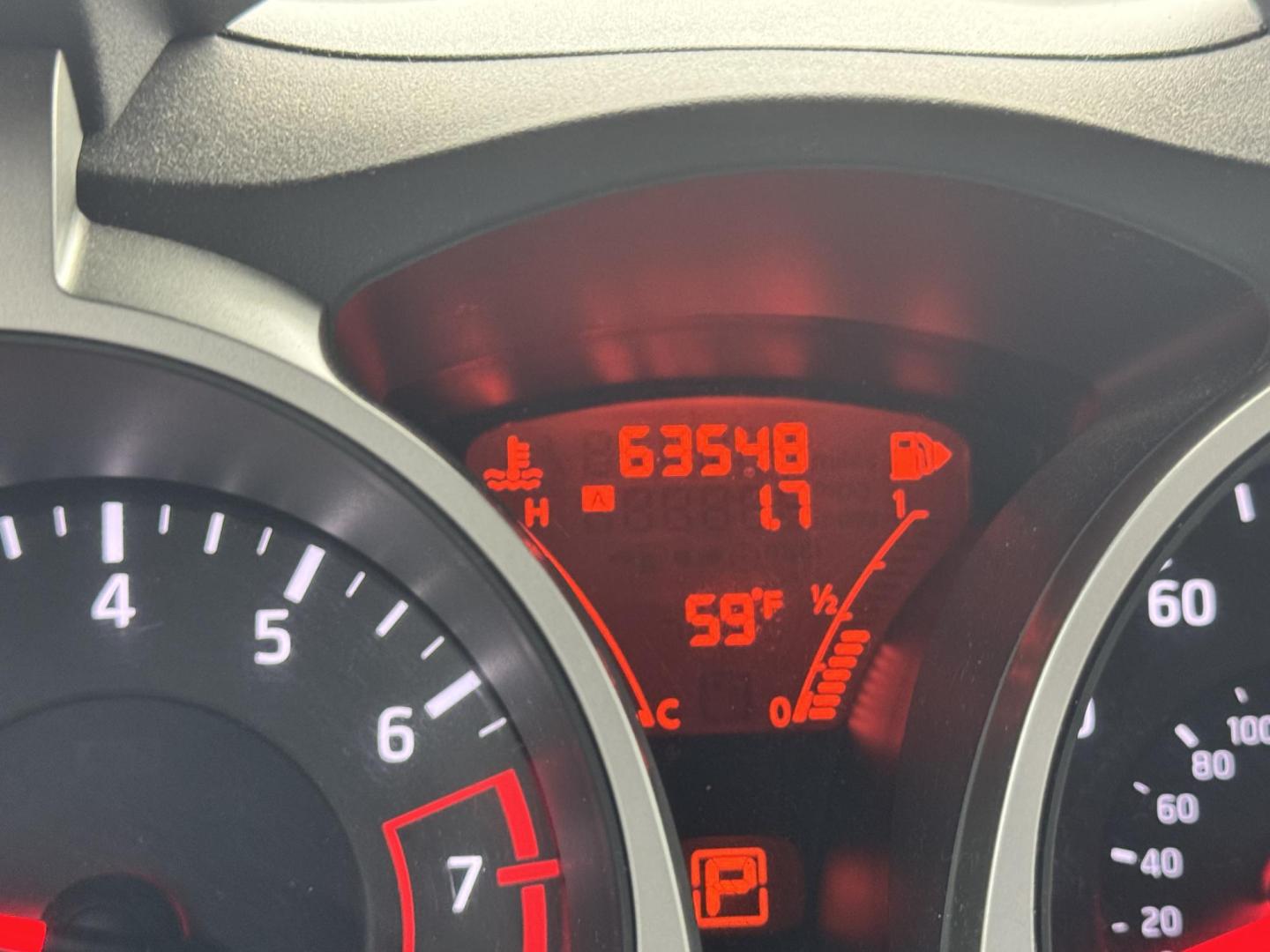 2013 WHITE Nissan Juke S FWD (JN8AF5MR5DT) with an 1.6L L4 DOHC 16V engine, Continuously Variable Transmission transmission, located at 307 West Marshall Avenue, Longview, TX, 75601, (903) 753-3091, 32.500828, -94.742577 - Photo#8