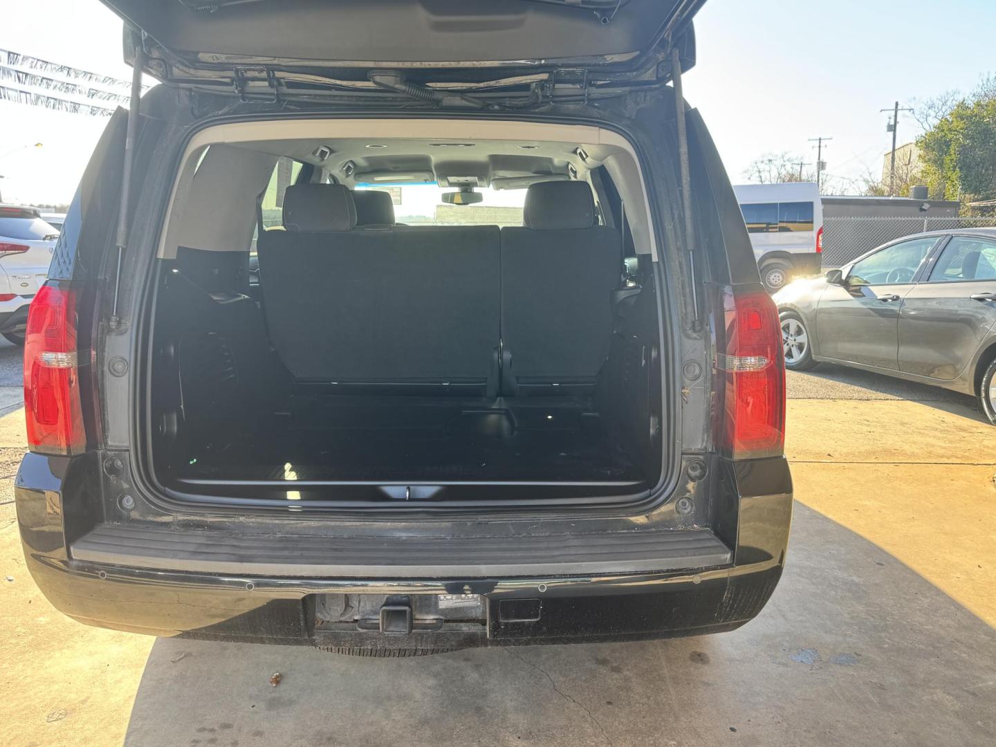 2017 BLACK Chevrolet Tahoe Police 2WD (1GNLCDEC0HR) with an 5.3L V8 OHV 16V engine, 6A transmission, located at 307 West Marshall Avenue, Longview, TX, 75601, (903) 753-3091, 32.500828, -94.742577 - Photo#6