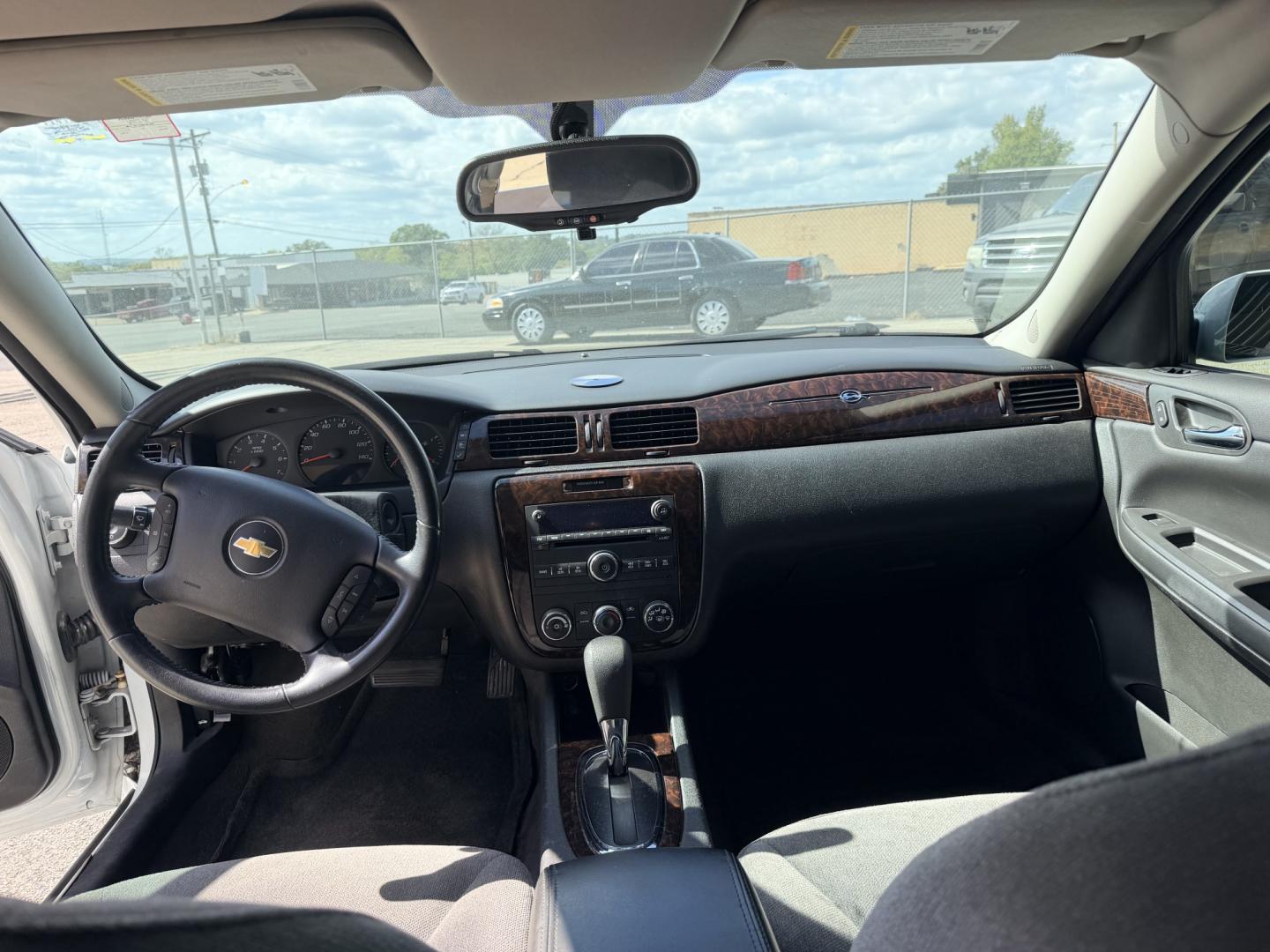 2014 WHITE Chevrolet Impala LS (2G1WA5E39E1) with an 3.6L V6 DOHC 16V FFV engine, 6-Speed Automatic transmission, located at 307 West Marshall Avenue, Longview, TX, 75601, (903) 753-3091, 32.500828, -94.742577- Photo#4