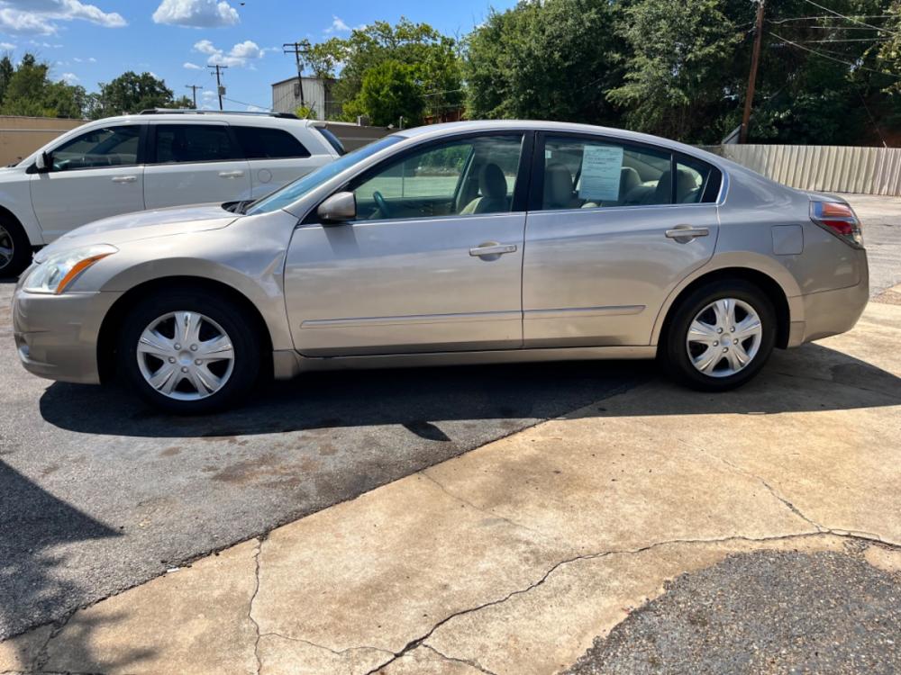 2012 Nissan Altima 2.5 S (1N4AL2AP3CC) with an 2.5L L4 DOHC 16V engine, located at 307 West Marshall Avenue, Longview, TX, 75601, (903) 753-3091, 32.500828, -94.742577 - SALVAGE TITLE - Photo #2
